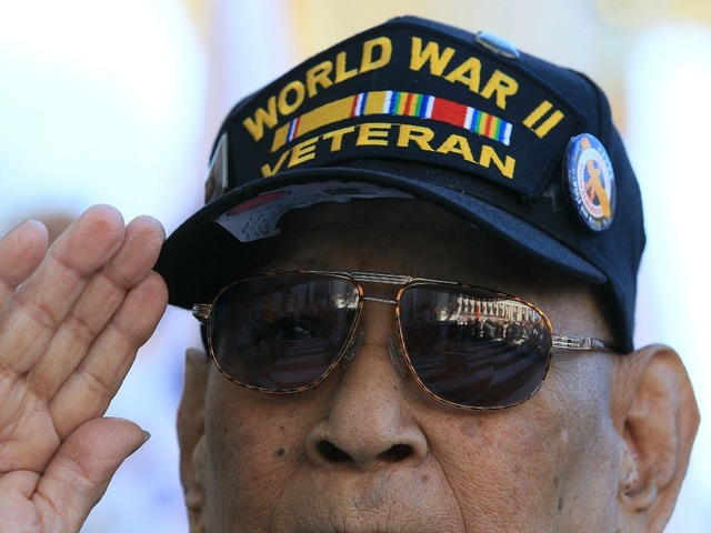 You dine out, San Diego restaurants donate for Veterans Day
