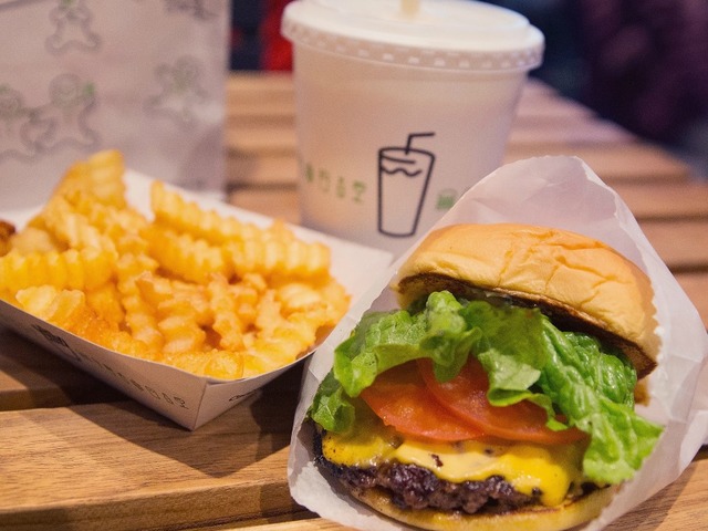 Shake Shack's San Diego location opens at Westfield UTC