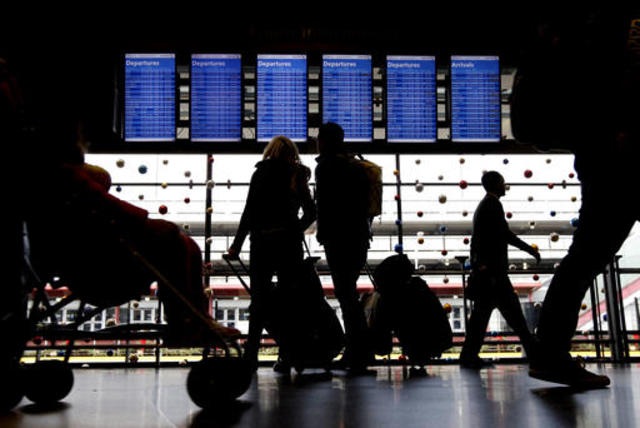 Chicago's O'Hare airport workers strike as Christmas travel rush peaks