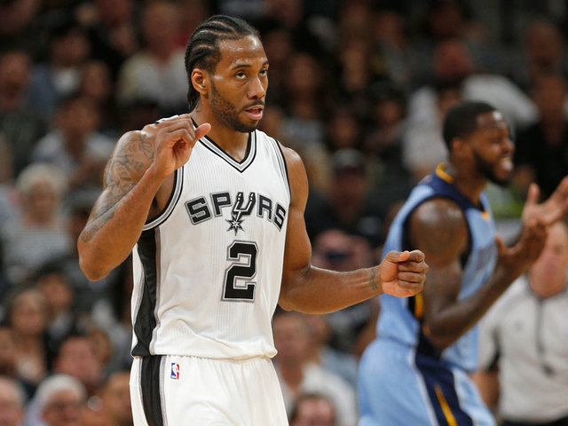 Report: Spurs trade Kawhi Leonard to Raptors for package that includes star guard DeMar DeRozan