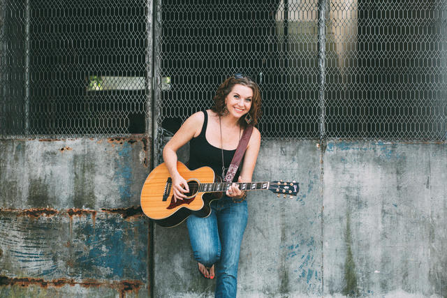 San Diego musician Allegra Duchaine performs for 10News, talks about her unique songwriting