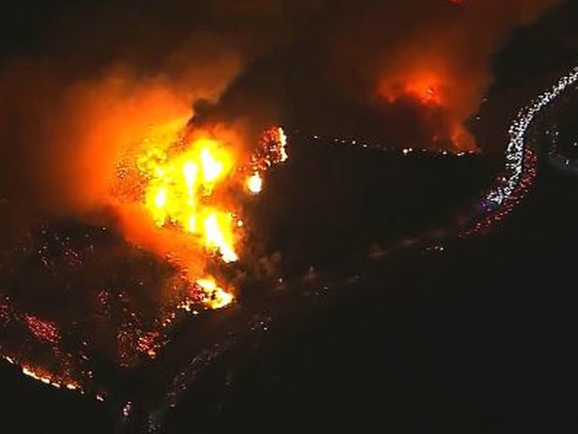 Creek Fire Burns 1000 Acres in Sylmar Area; Evacuation Orders in Place