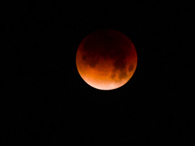 Super Blue Blood Moon lights up San Diego sky
