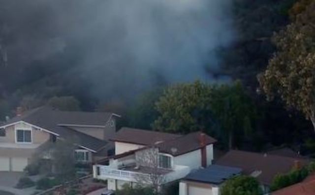 Brush fire breaks out near Standley Park in University City