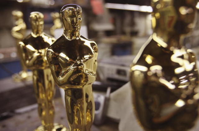 Download Oscars bingo cards and play during the show