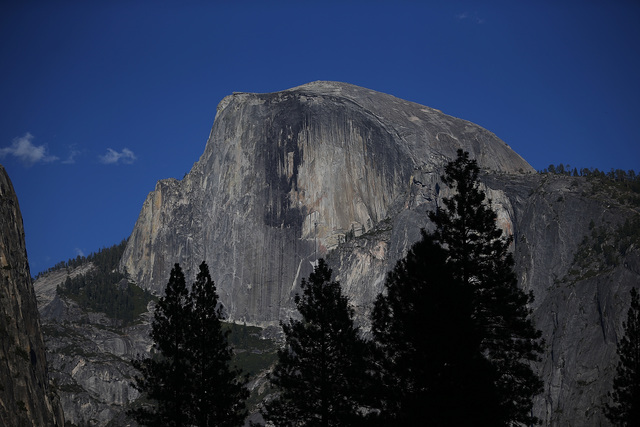 Hiker falls to his death during thunderstorm at Yosemite