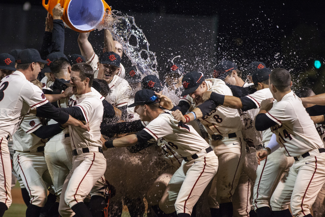 Aztecs thump UNLV, 14-5, to win MW tournament