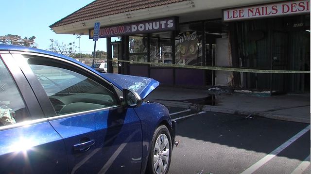 Video: Samaritan helps after donut shop crash