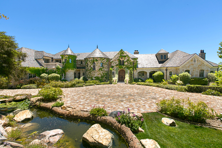 Castle for sale in Rancho Santa Fe V1 Lifestyle Gallery