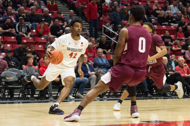 Aztecs get back on track with 79-74 victory over Xavier in Maui Invitational